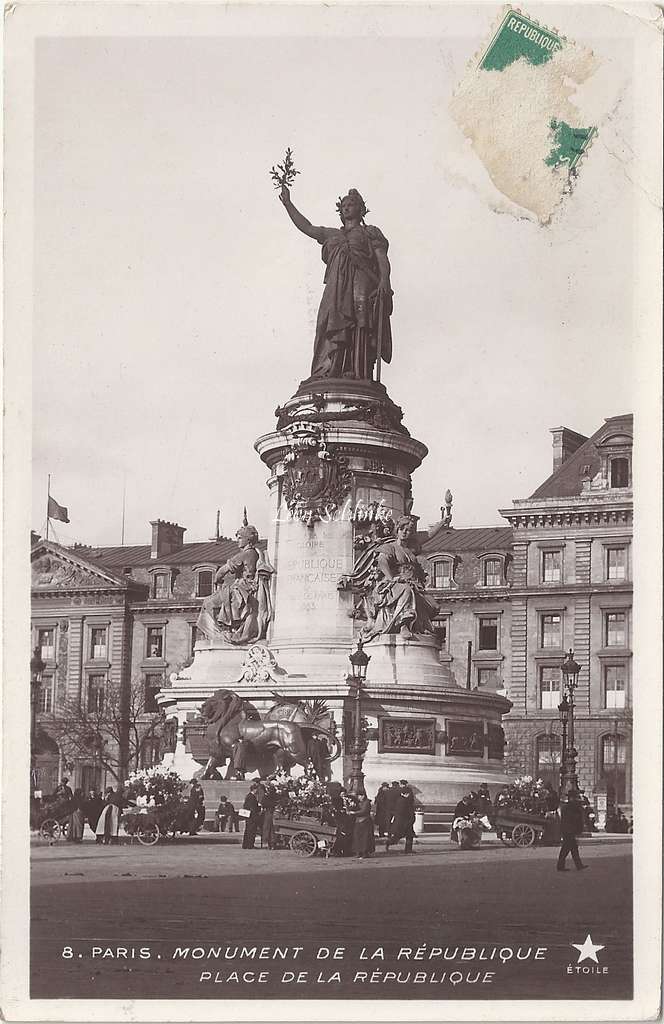 8 - Monument de la République, Place de la République
