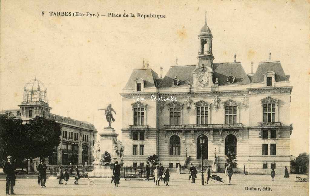 8 - Place de la République