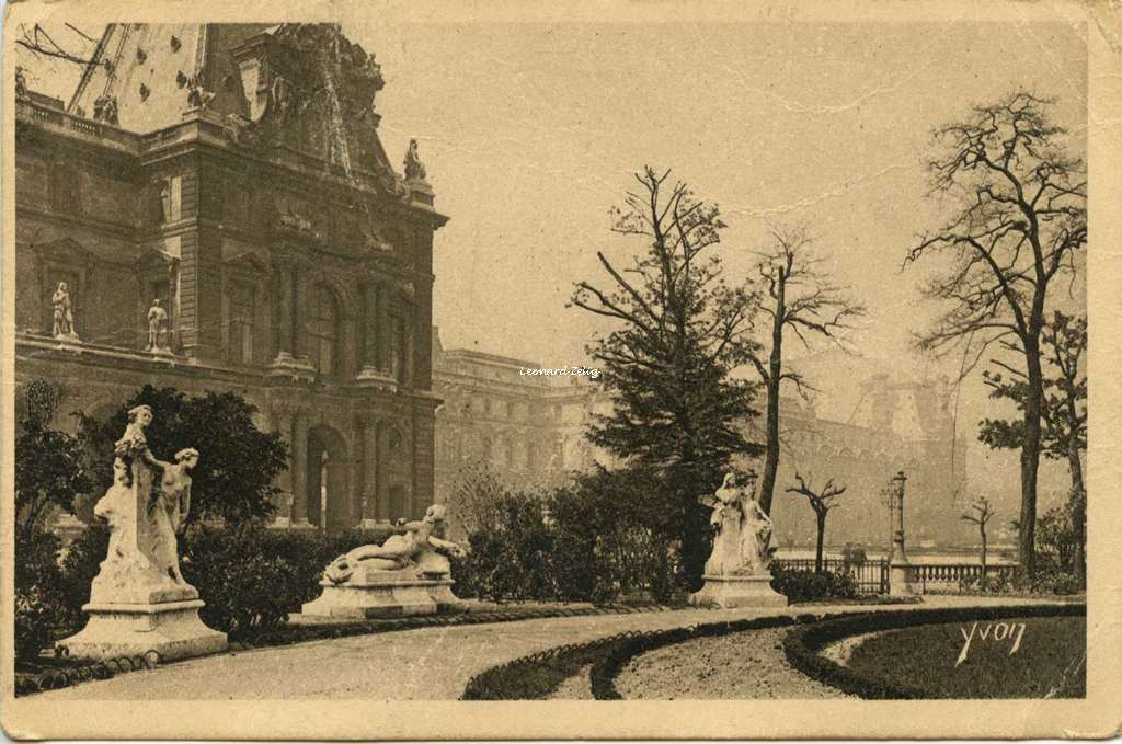 84 - Jardin des Tuileries (Pavillon de Flore)
