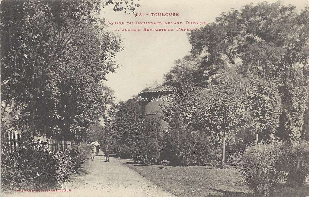 93 - Square du Boulevard Armand Duportal (Remparts de l'Arsenal)