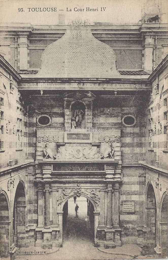 95 - La Cour Henri IV