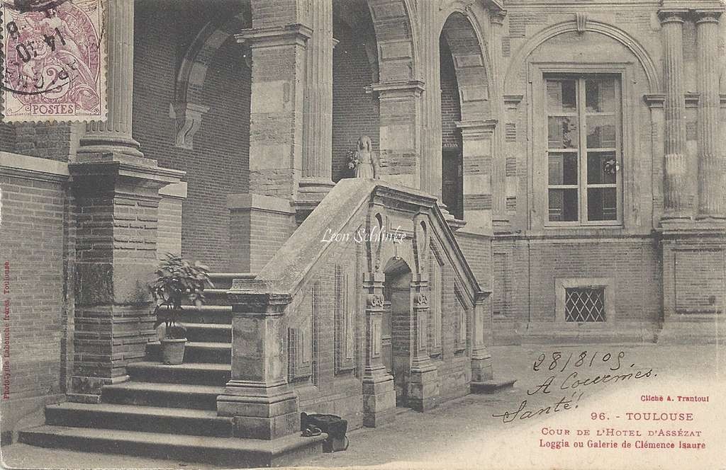 96 - Cour de l'Hôtel d'Assézat