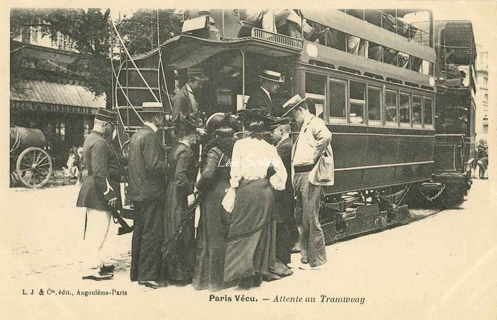 97 - Attente au Tramway