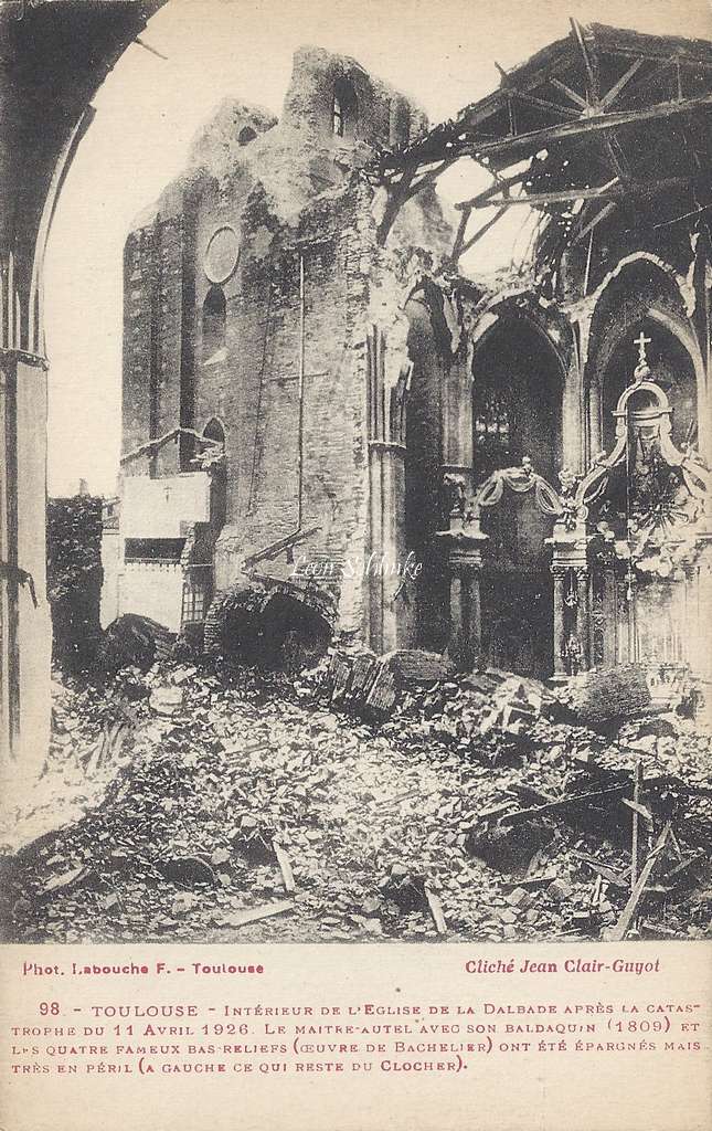 98 - Intérieur de l'Eglise de la Dalbade le 11 Avril 1926