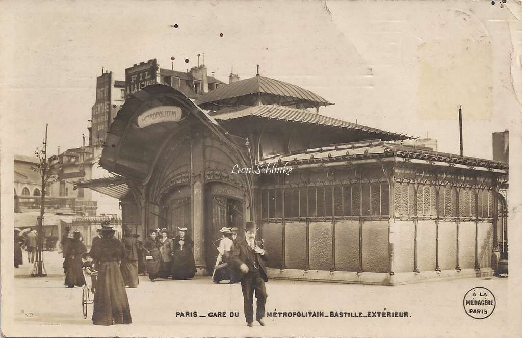 A la ménagère - Gare du Métropolitain - Bastille - Extérieur