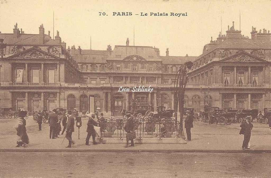 AB - 70 - Le Palais Royal