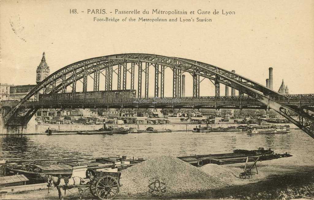 AC 148  Passerelle du Métropolitain et Gare de Lyon