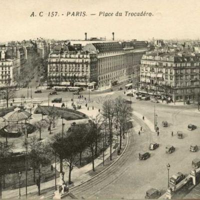 AC 157 - Place du Trocadéro