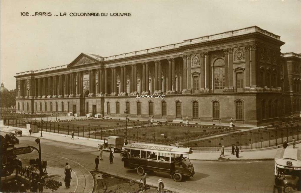 AN 102 - PARIS - La Colonnade du Louvre