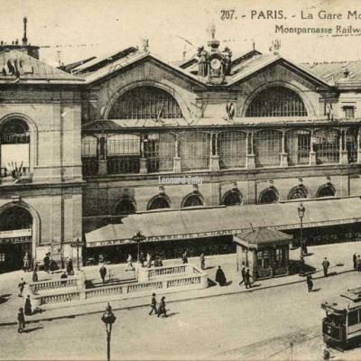 AP 207 - PARIS - La Gare Montparnasse