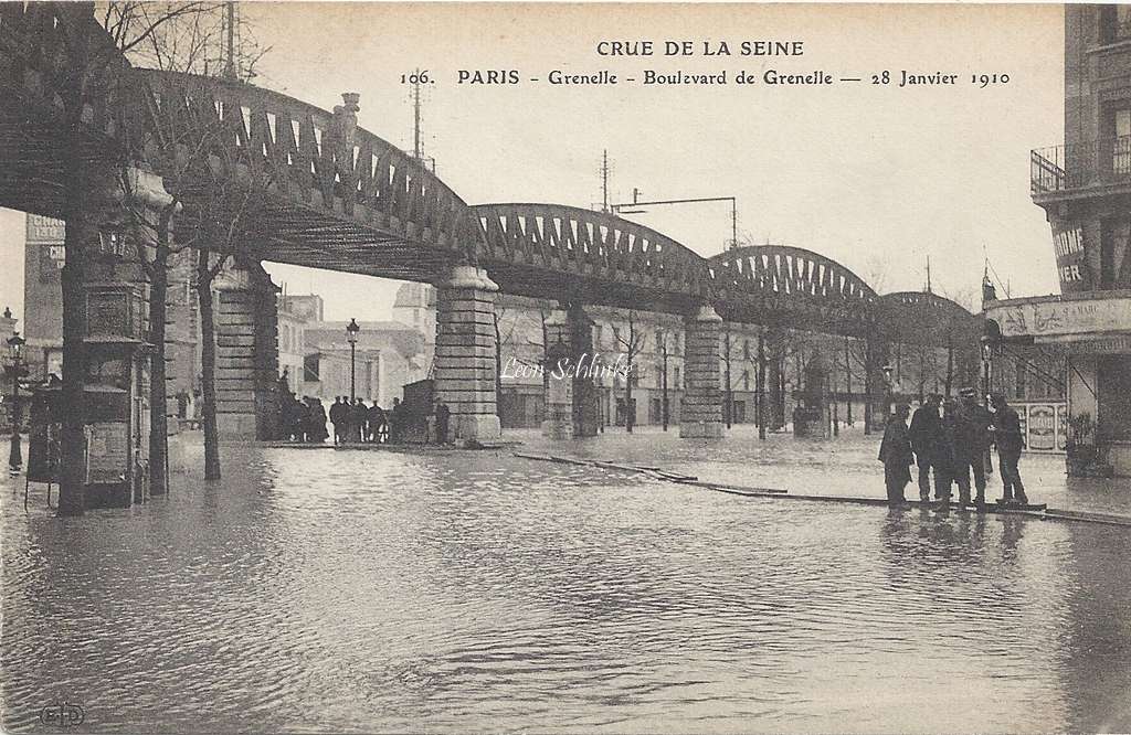 ELD 106 - Boulevard de grenelle inondé