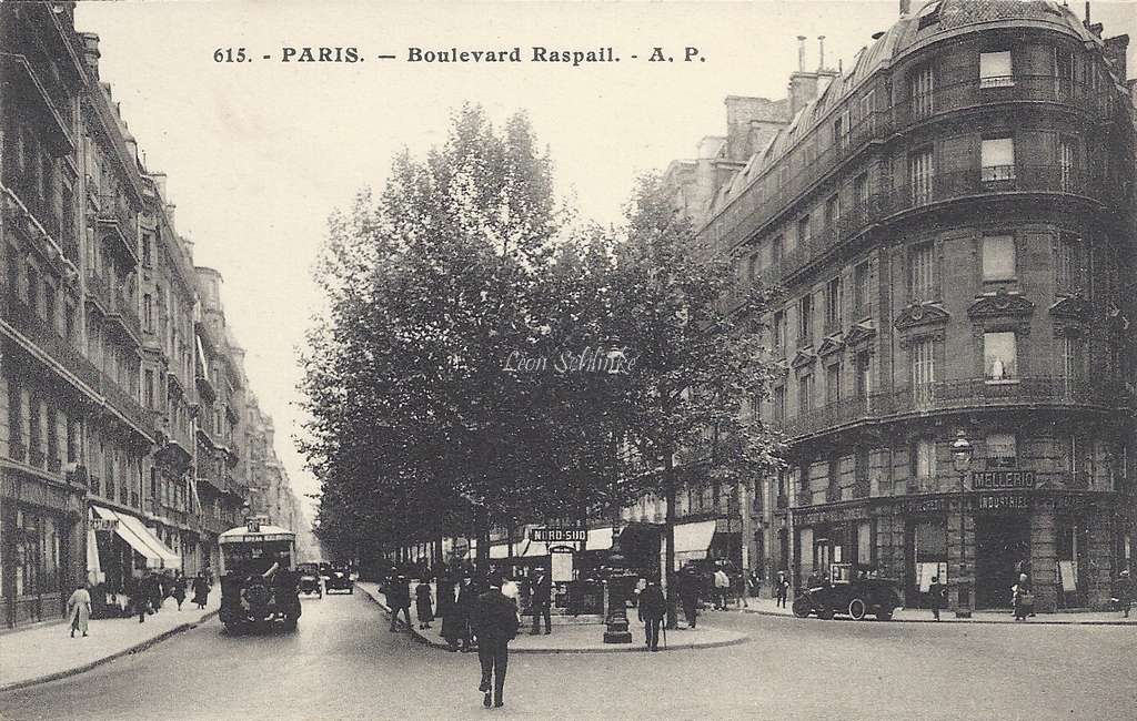 AP 615 - Boulevard Raspail