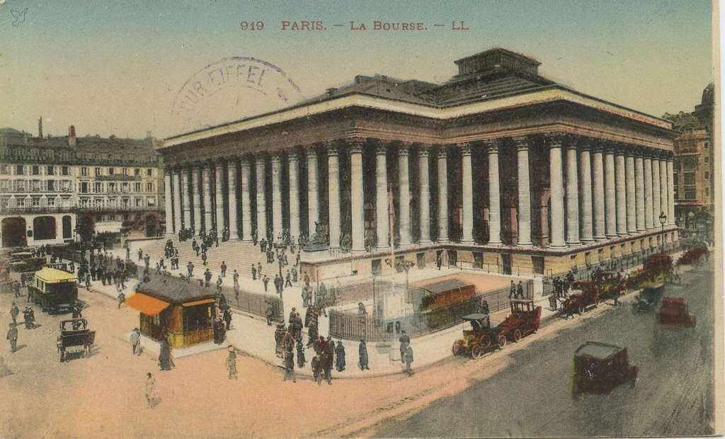 LL 919 - PARIS - La Bourse (vue 11)