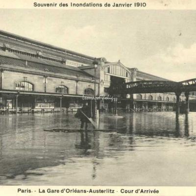 Breger A. - Inondations 1910 - Cour d'Arrivée de la Gare d'Orléans-Austerlitz