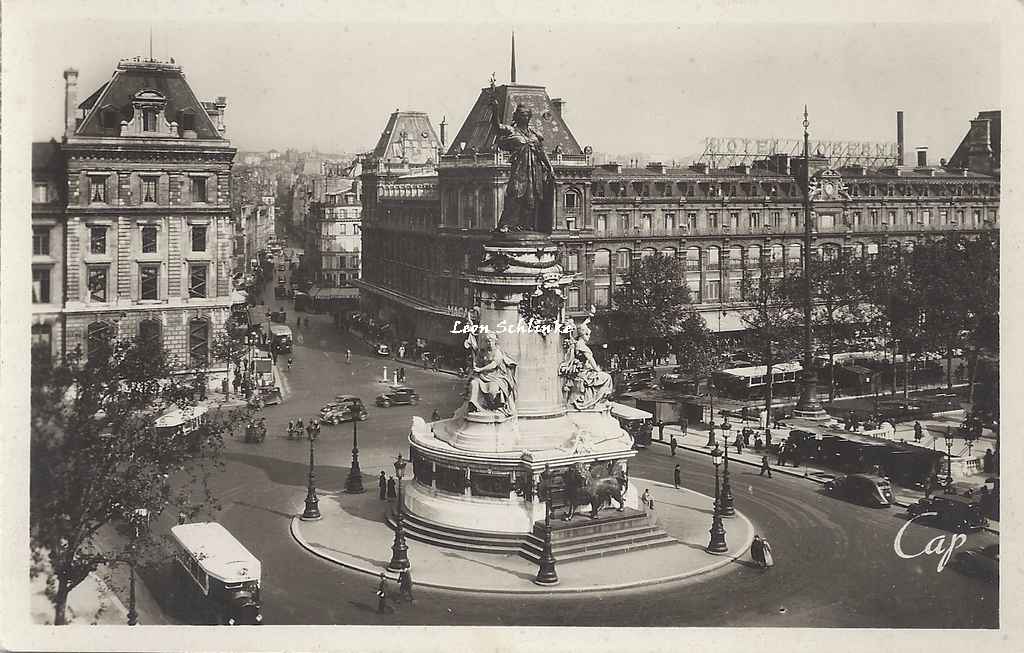 CAP 984 - Place de la République