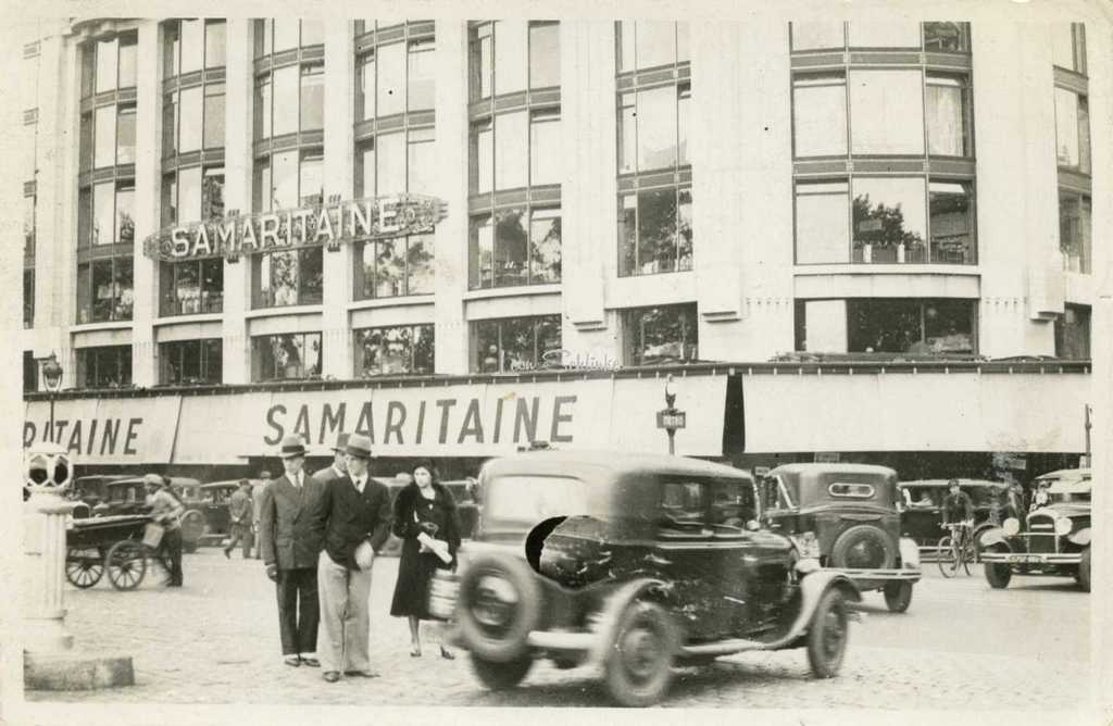 Carte-photo - A la Samaritaine en Juin 1933
