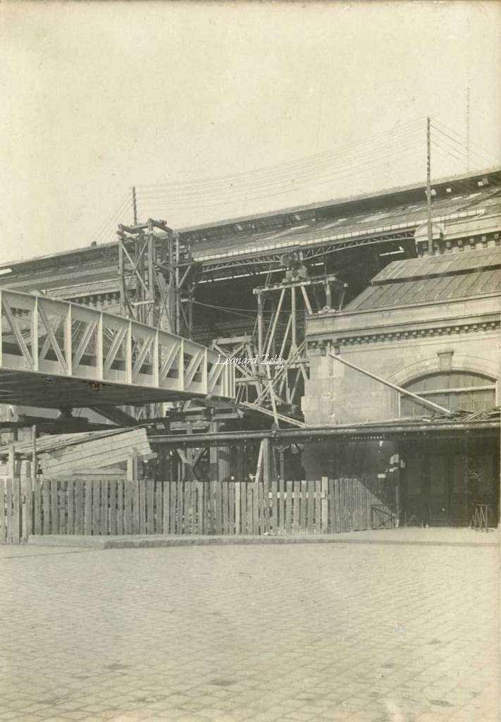 Carte-photo - Construction entrée du Viaduc en Gare d'Austerlitz