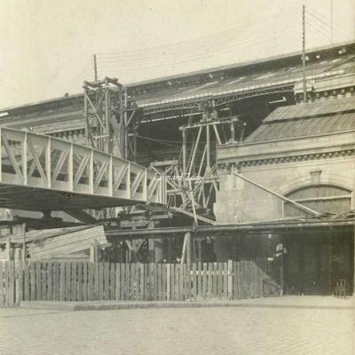 Carte-photo - Construction entrée du Viaduc en Gare d'Austerlitz