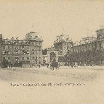 Caserne de la Cité, Place du Parvis-Notre-Dame