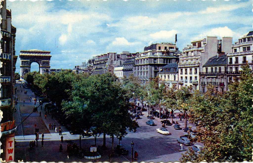Chantal 3 - Avenue des Champs-Elysées