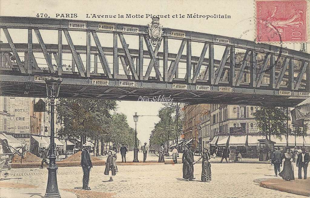 CM 470 - L'Avenue la Motte-Picquet et le Metropolitain