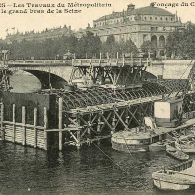 CM 634 - Fonçage du caisson central du grand bras de la Seine