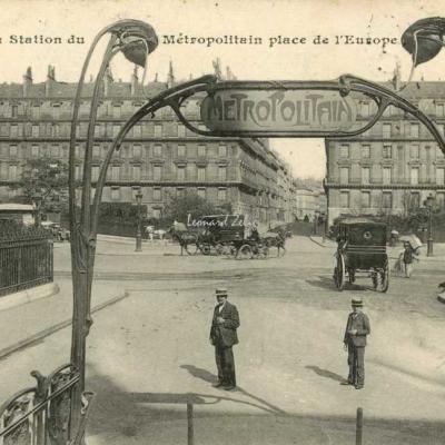 CM 681 - La Station du Métropolitain, Place de l'Europe