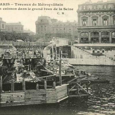 CM 729 - Fonçage du Caisson dans le grand bras de la Seine