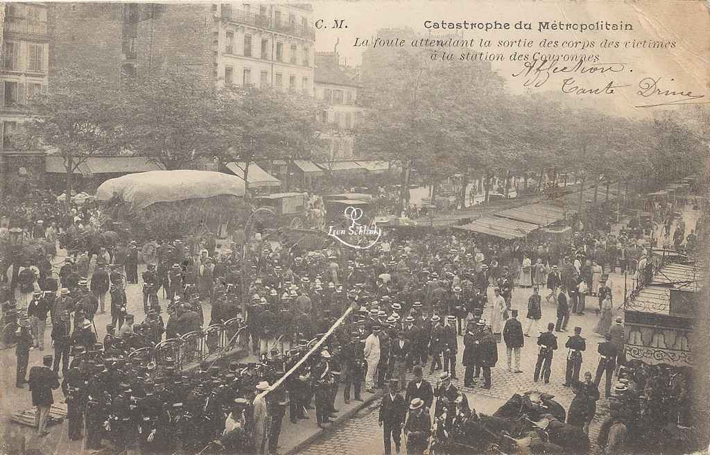 CM - Catastrophe 1903 - En  attendant la sortie des corps