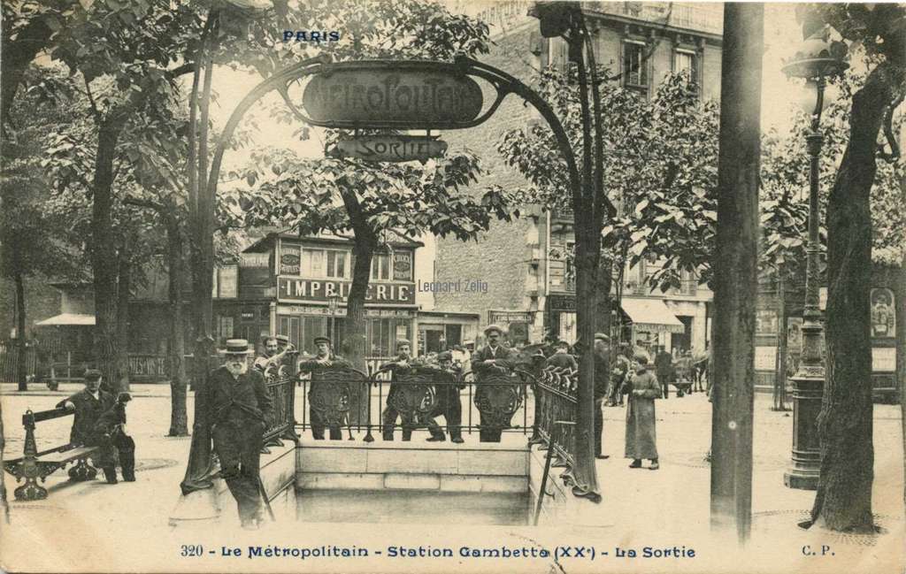 CP 320 - Le Métropolitain - Station Gambetta - La Sortie