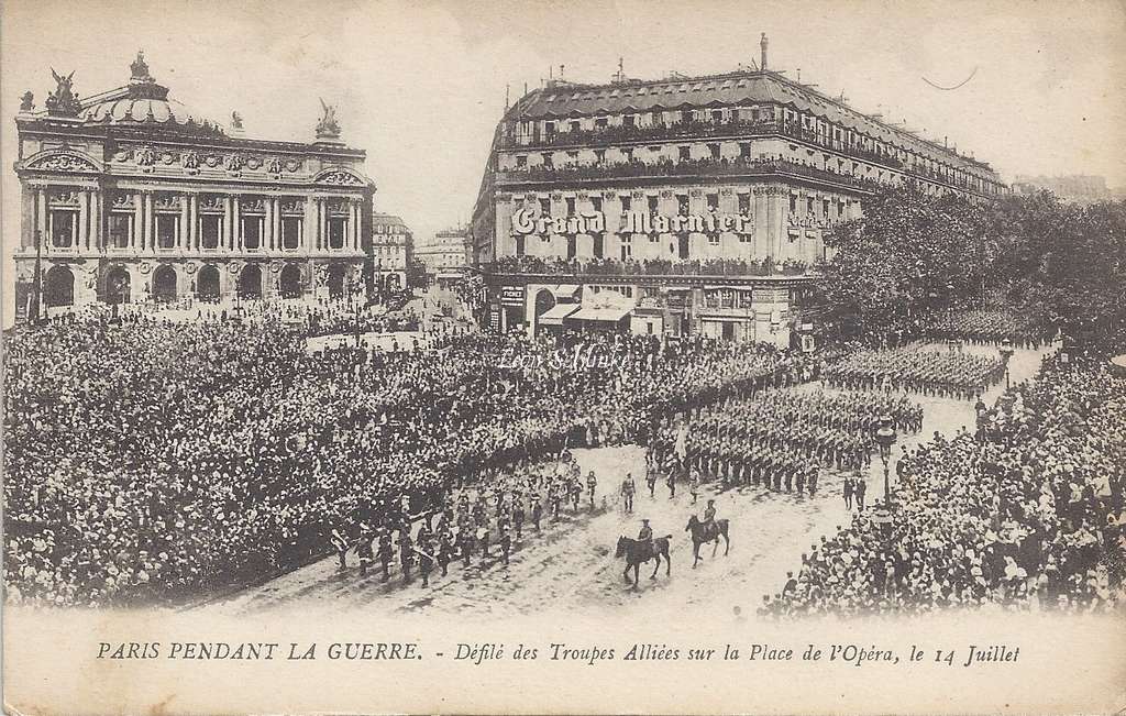 Marnier-Lapostolle - Défilé Troupe Alliées