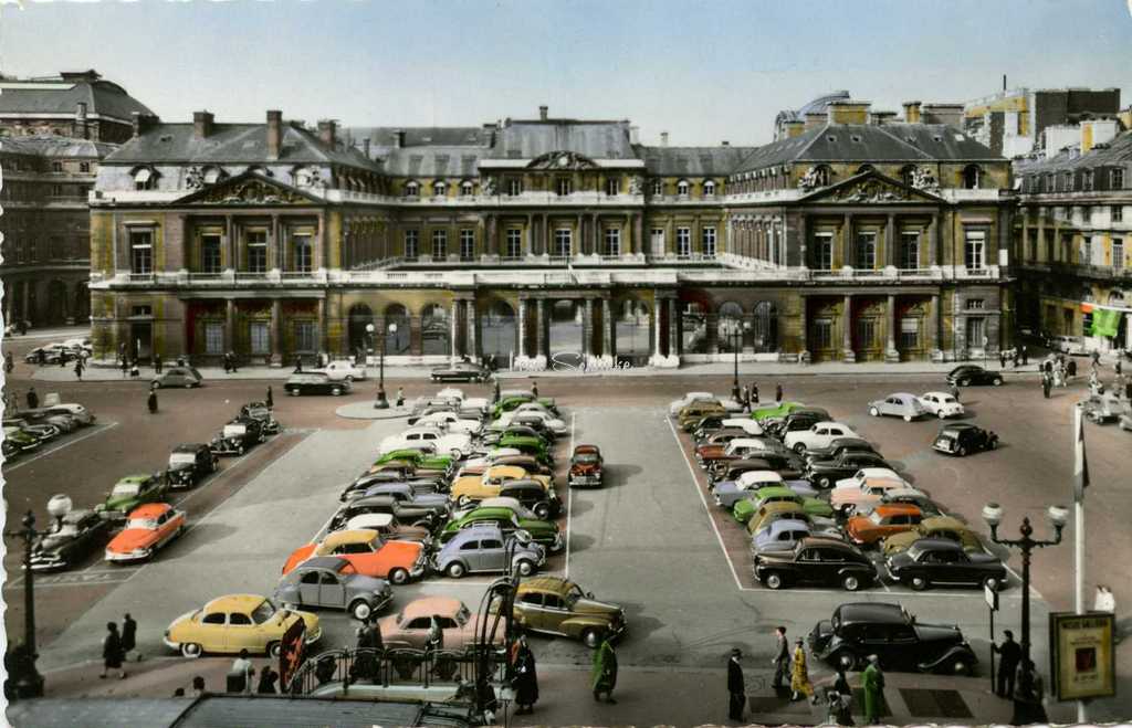 E.R. - 104 - Place du Palais Royal Conseil d'Etat (couleur)