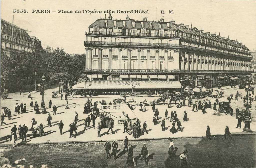EM 5055 - PARIS - Place de l'Opéra et Grand Hôtel
