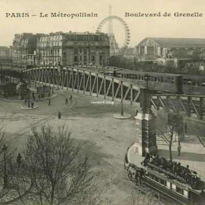 EM 5057 - PARIS - Le Métropolitain - Boulevard de Grenelle