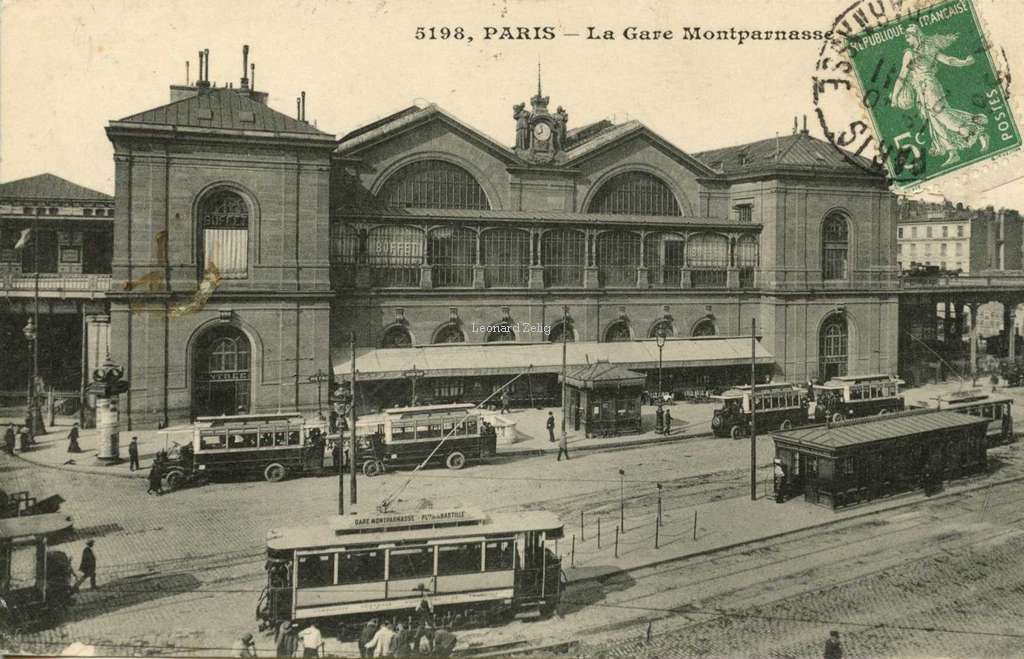 EM 5198 - PARIS - La Gare Montparnasse