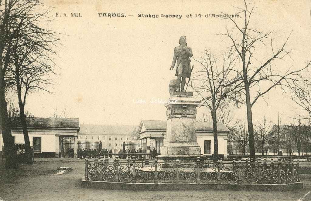 5811 - Statue Larrey et 14° d'Artillerie