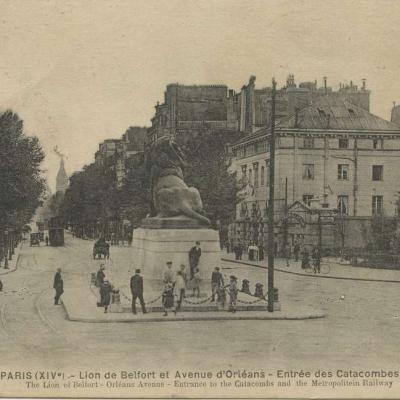 FF 1416M PARIS (XIV°) -  Lion de Belfort et Avenue d Orleans - Entree Catacombes et Metro
