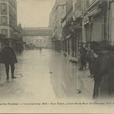 FF 230 - Paris Venise - Inondations 1910 - Rue Viala, prise de la Rue St-Charles (XV°)