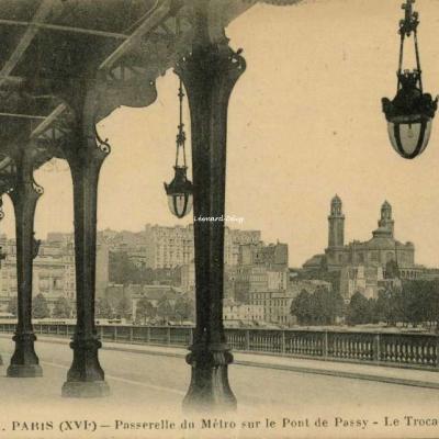 FF 41 A - PARIS (XVI°) - Passerelle du Métro sur le Pont de Passy