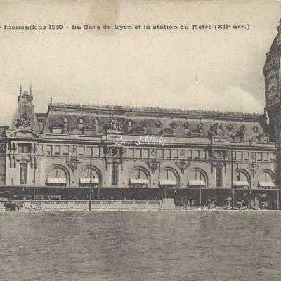 FF - Inondations 1910 - La Gare de Lyon et la Station de Metro