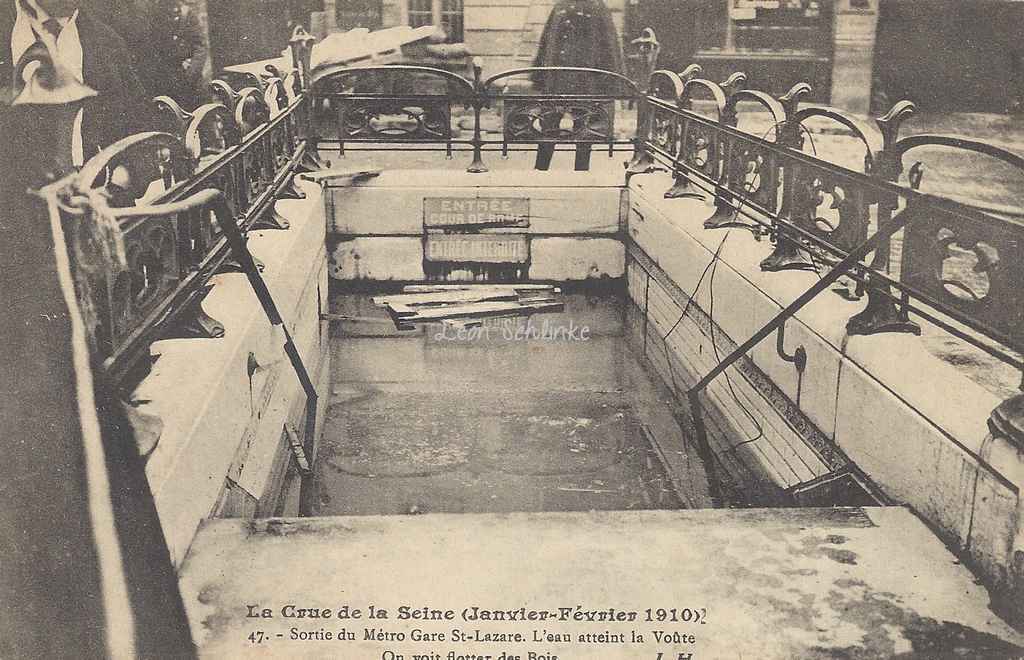 JH 47 - La Crue de la Seine - Sortie du Métro inondée