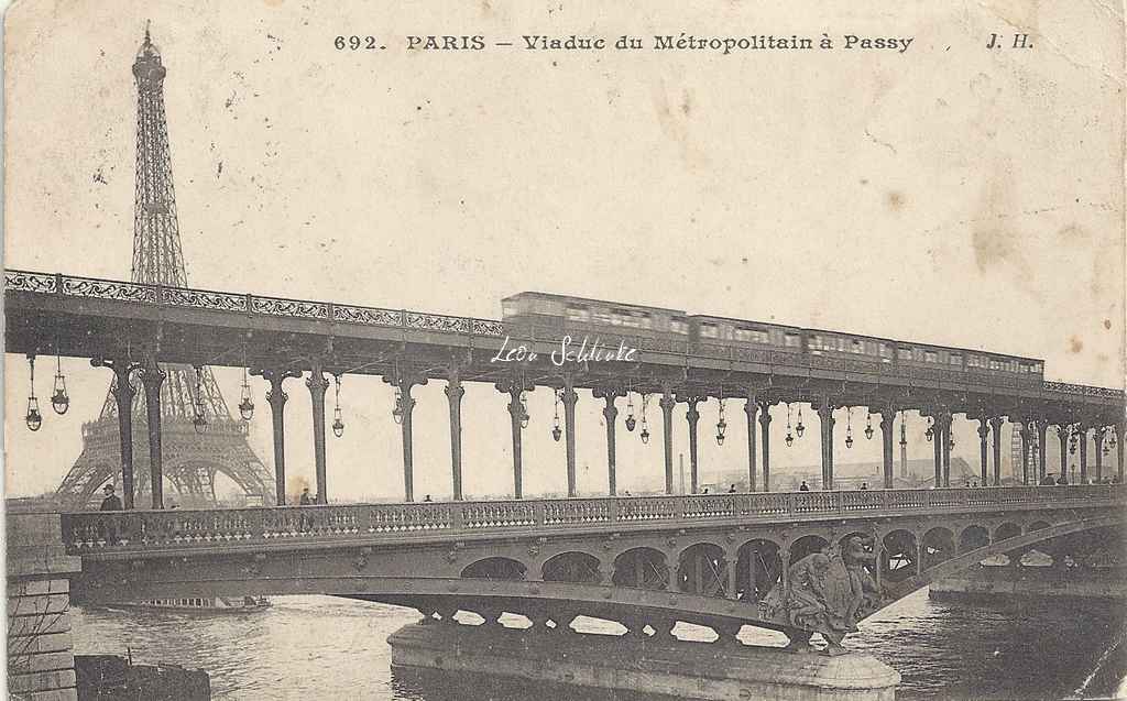 JH 692 - Viaduc du Métropolitain à Passy