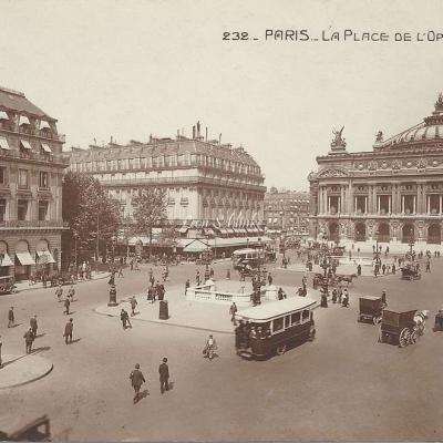 AN 232 - La Place de l'Opéra