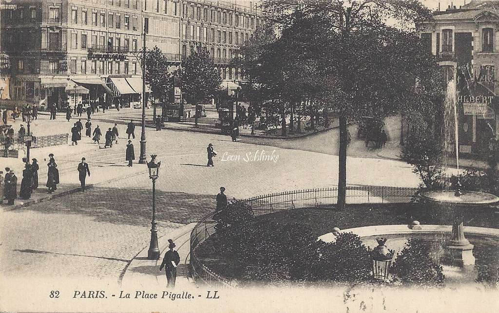 LL 82 - La Place Pigalle