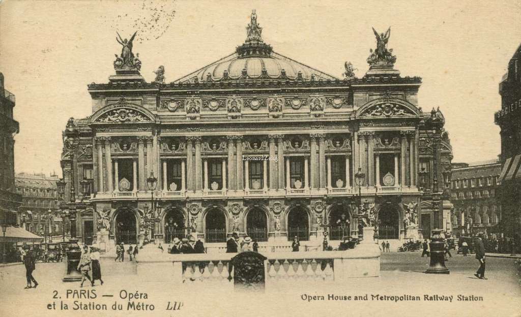 LIP 2 - PARIS - Opéra et la Station du Métro