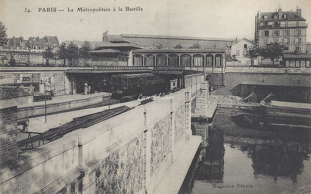Magasins réunis 54 - Le metro à la Bastille