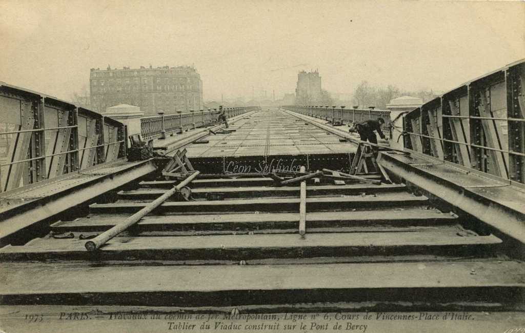ND 1973 - Tablier du Viaduc construit sur le Pont de Bercy