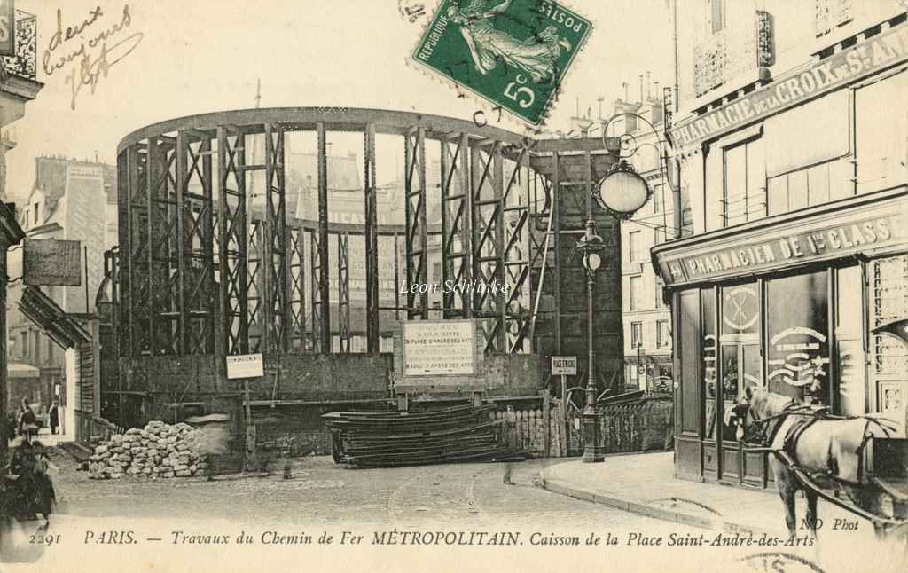 ND 2291 - Caisson Place St-André-des-Arts