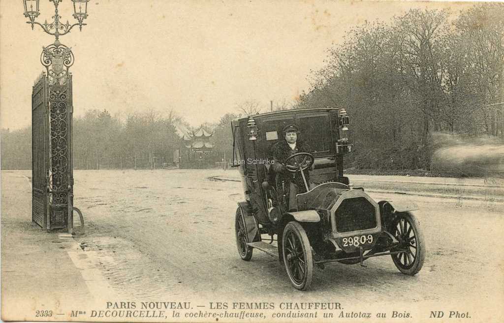 ND 2333 - Mme Decourcelle en Autotax