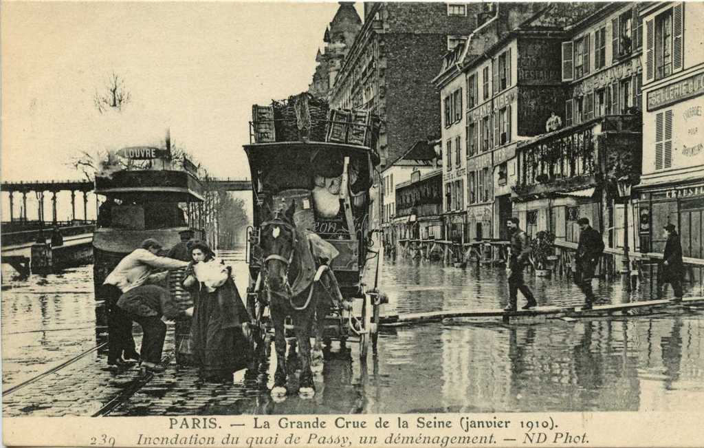 ND 239 - Inondation au Quai de Passy - Un déménagement